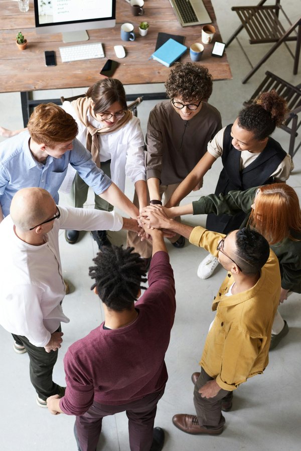 Découvrez les avantages du team building en entreprise